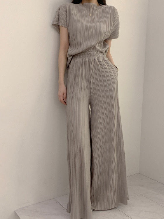 Loose Ruched Top + Flowing Wide-Leg Pants Set