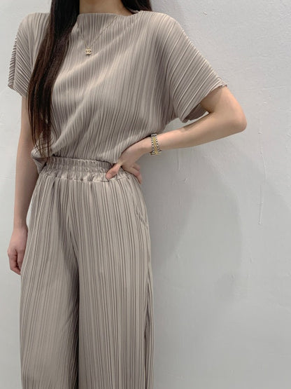 Loose Ruched Top + Flowing Wide-Leg Pants Set