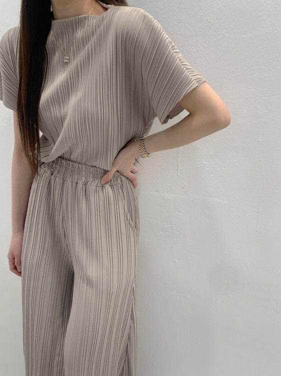 Loose Ruched Top + Flowing Wide-Leg Pants Set