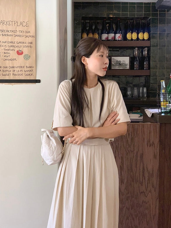 壓褶寬鬆短袖恤衫+高腰百褶半身裙set