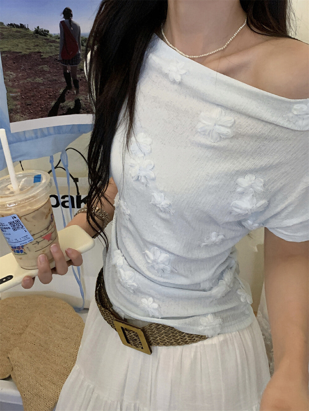 立體花朵刺繡一字肩top