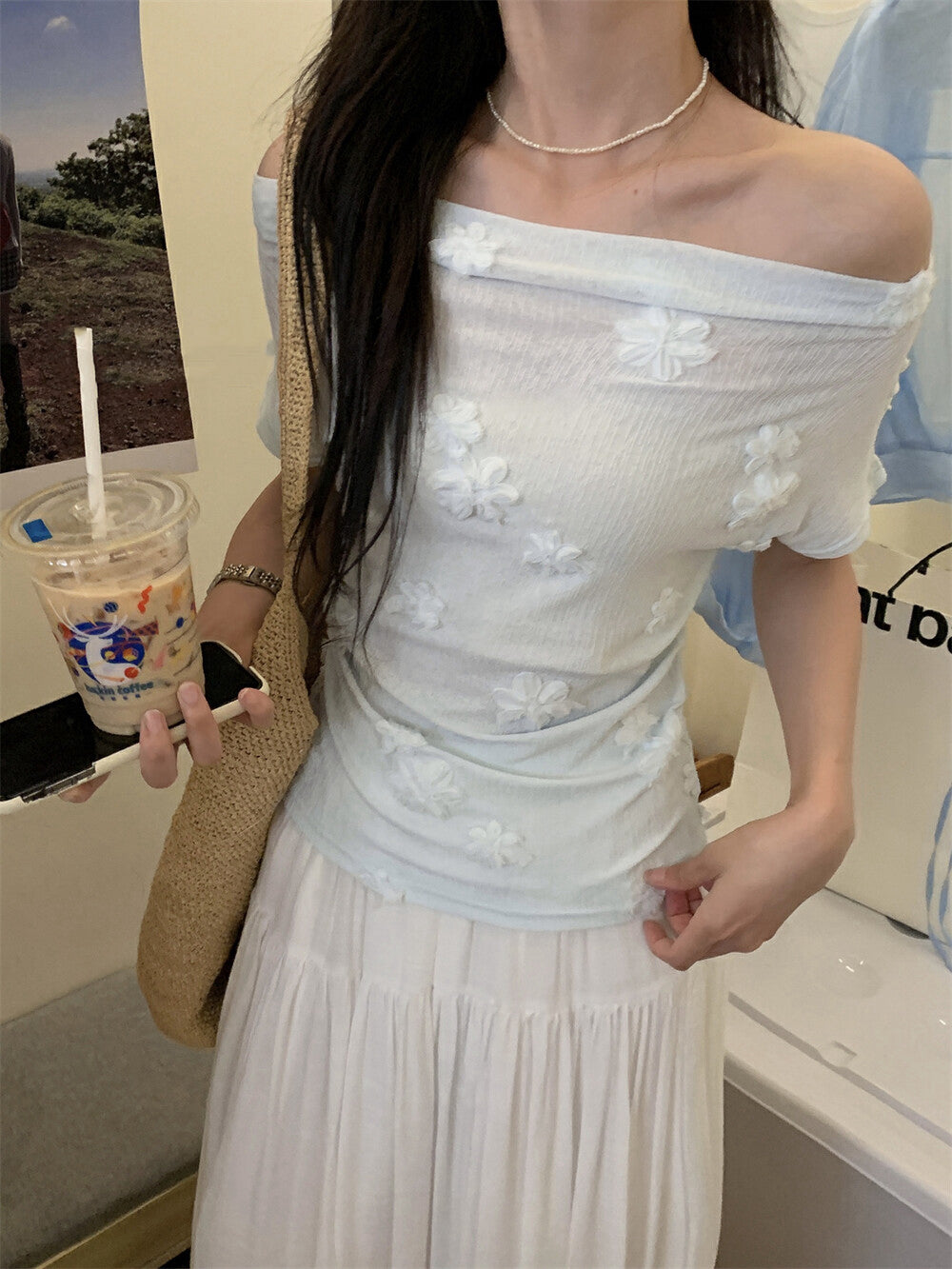 立體花朵刺繡一字肩top