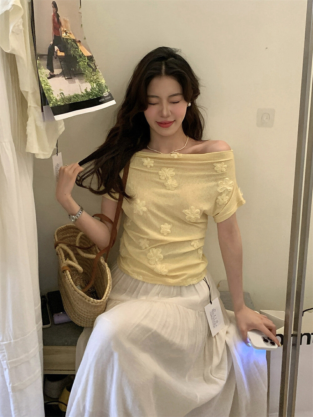 立體花朵刺繡一字肩top