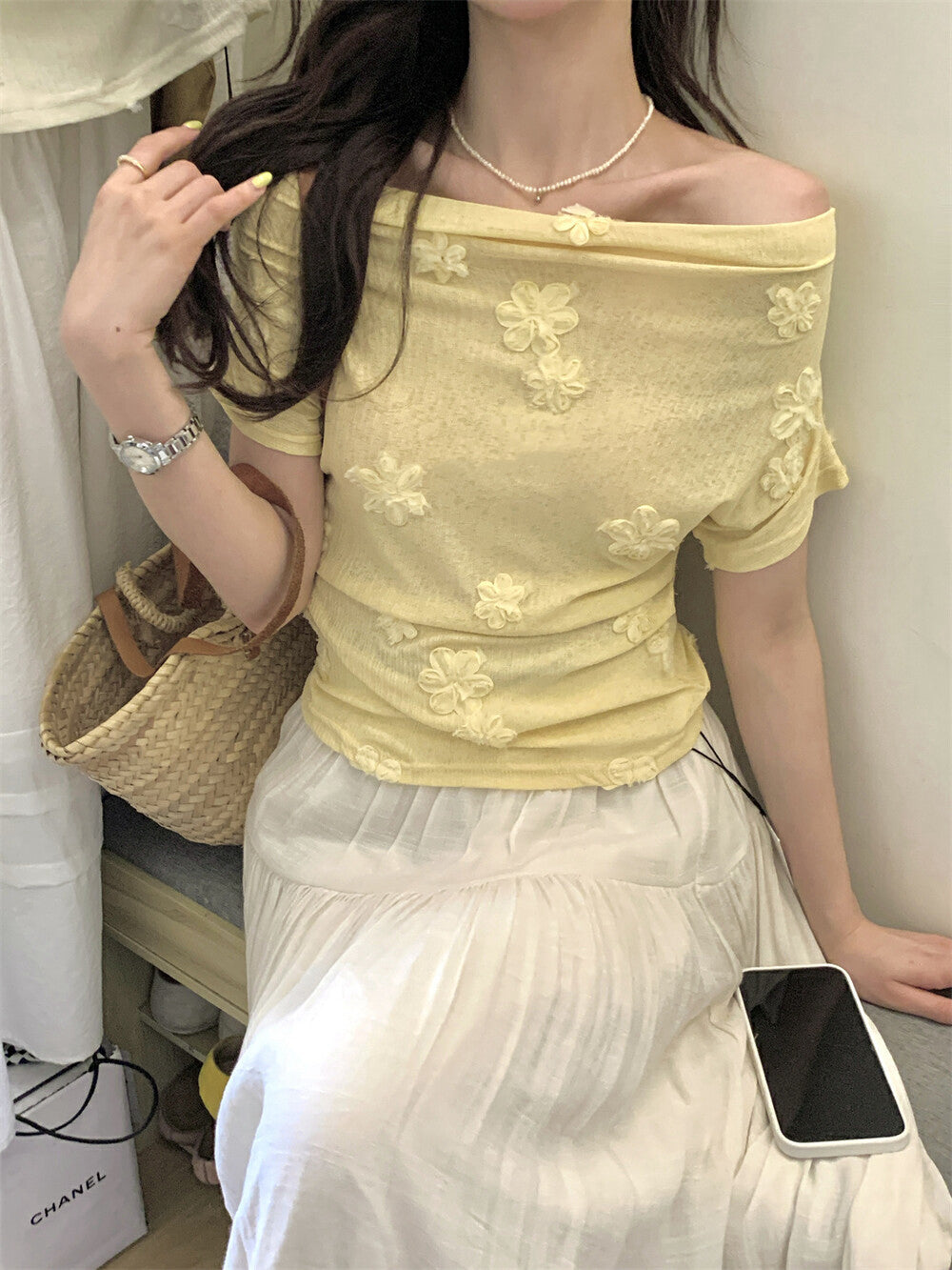 立體花朵刺繡一字肩top