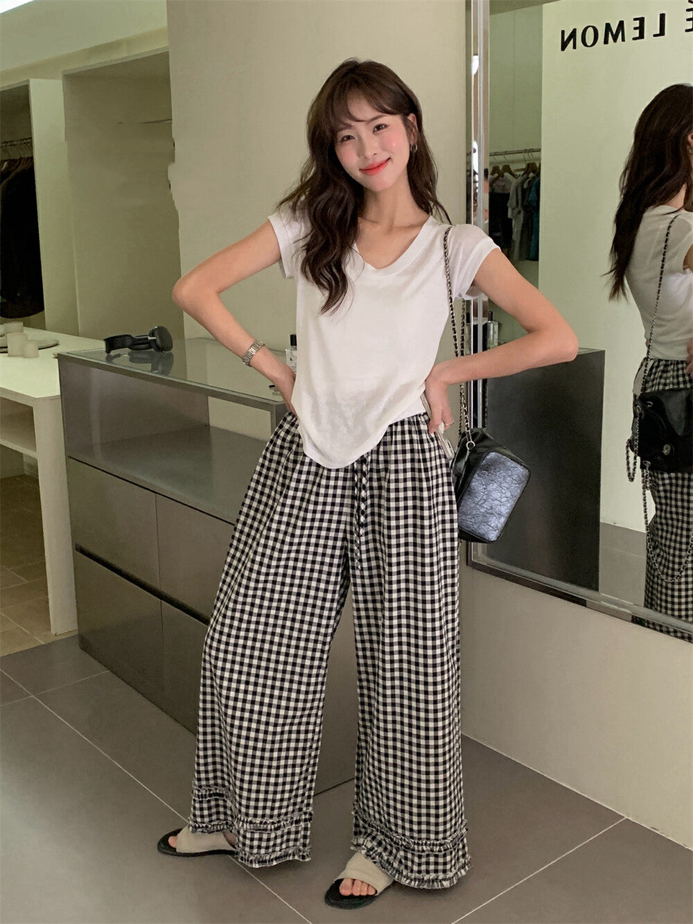 Korean-style ruffle trim wide-leg pants