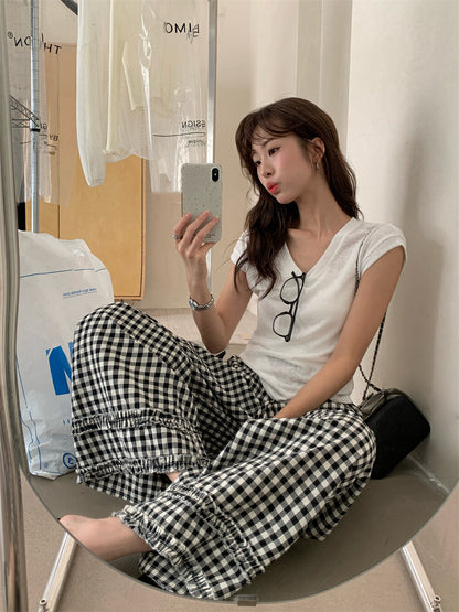 Korean-style ruffle trim wide-leg pants