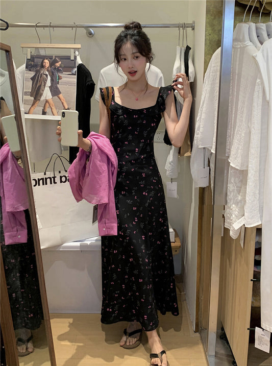 Flutter Sleeve Floral Bodycon Dress