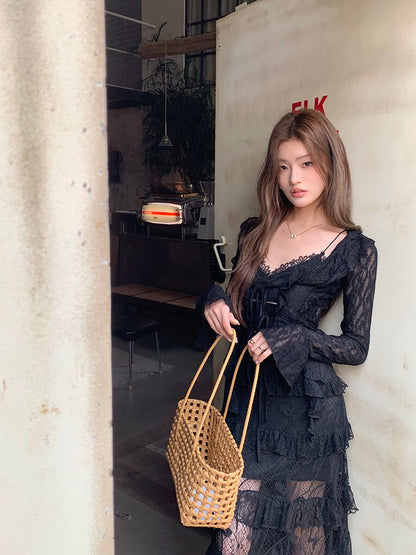 セクシーなレースのスリップドレス