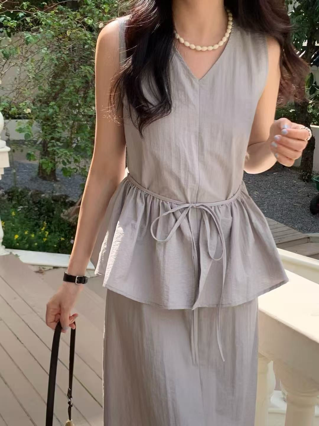 V領顯瘦連身裙+屁簾set