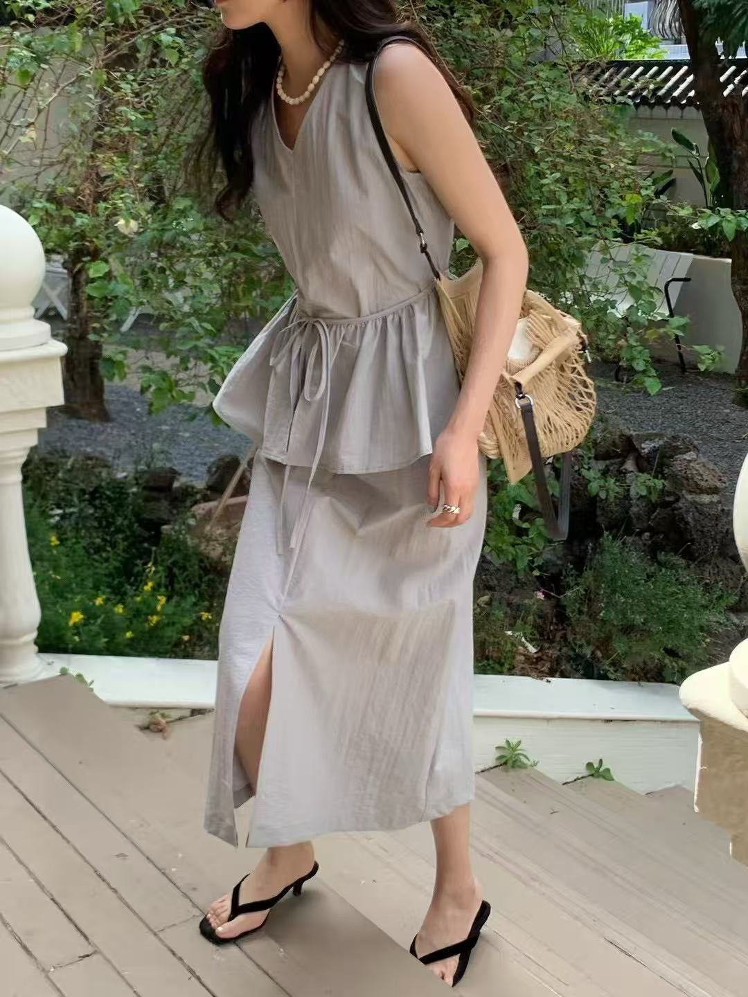 V領顯瘦連身裙+屁簾set