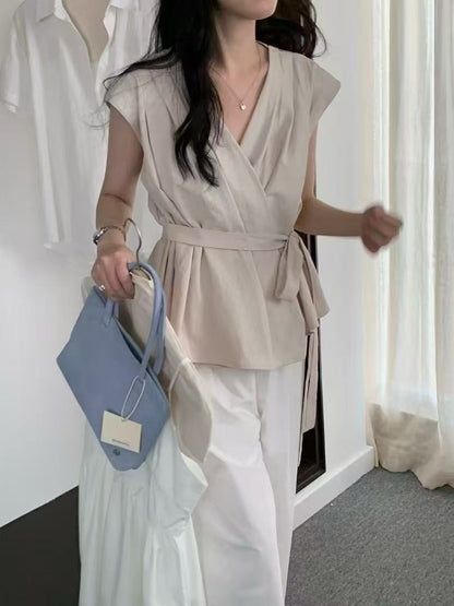 系帶交叉V領收腰百搭恤衫