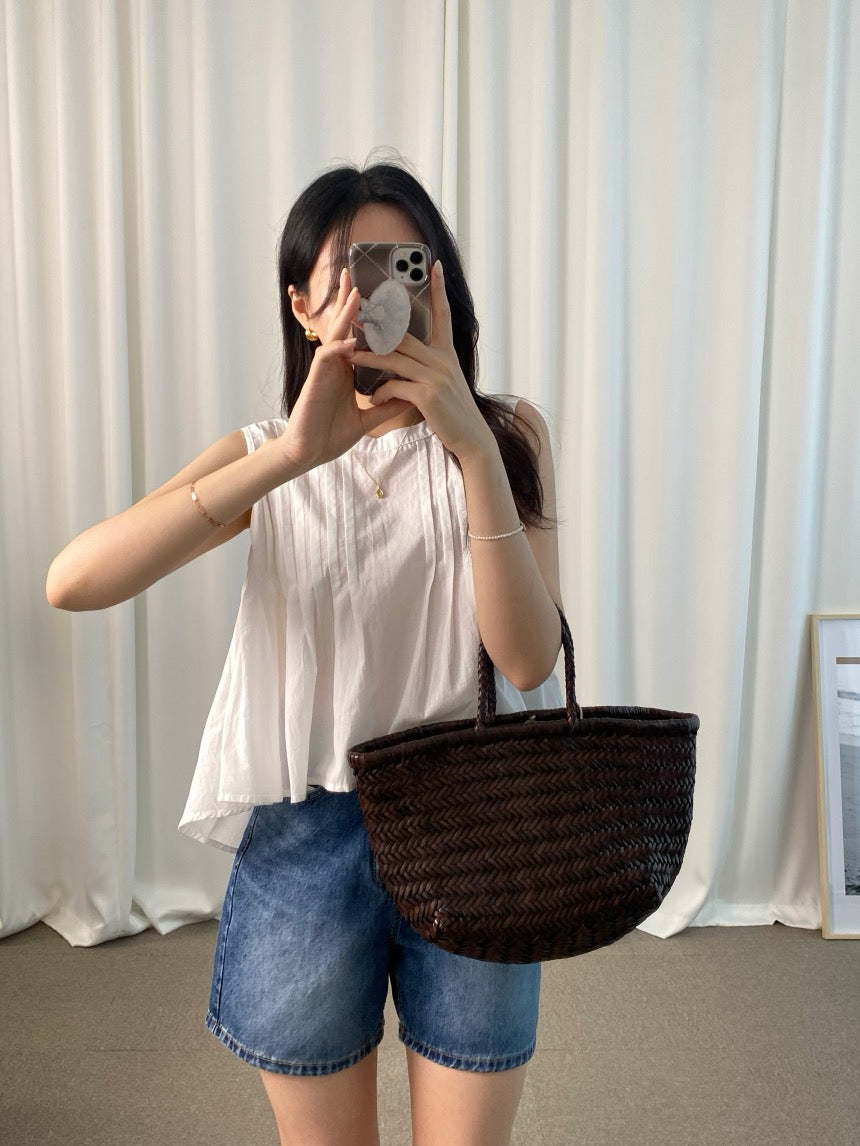 重工壓褶圓領無袖top