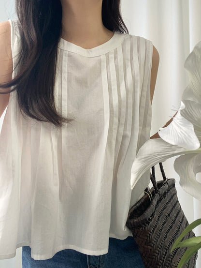 重工壓褶圓領無袖top