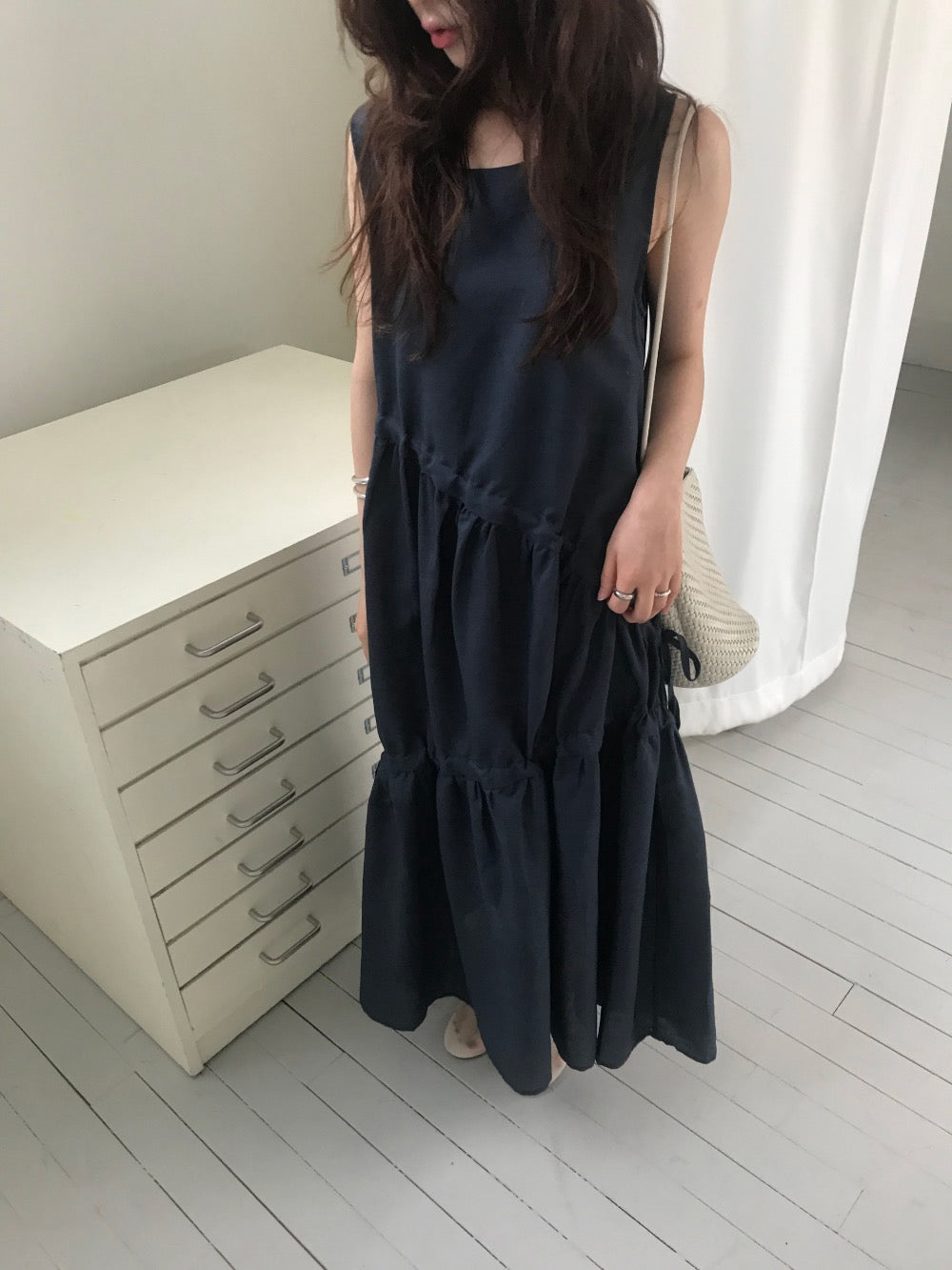 不規則抽繩無袖連身裙