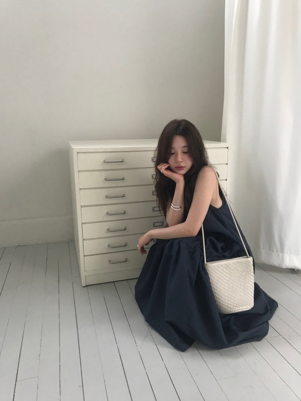 不規則抽繩無袖連身裙