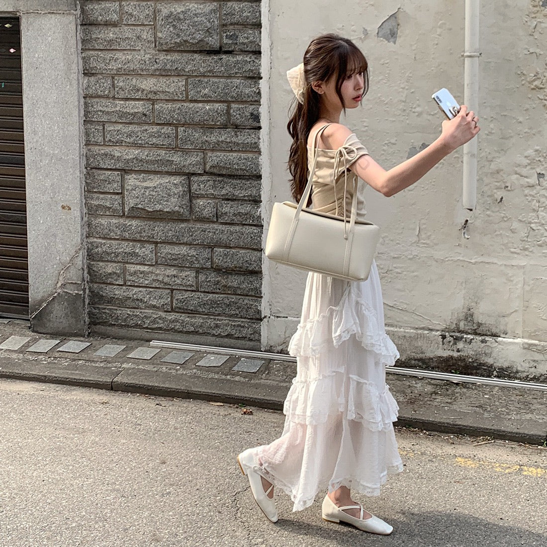 Off-the-shoulder Slimming Waist Top