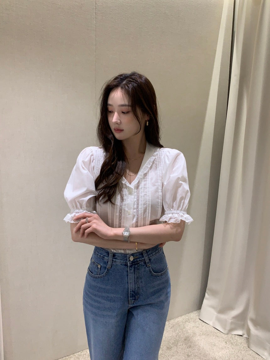 娃娃領拼接蕾絲恤衫