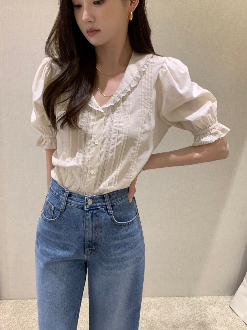 娃娃領拼接蕾絲恤衫