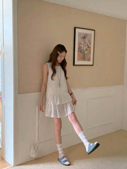 俏皮碎花背心連身裙