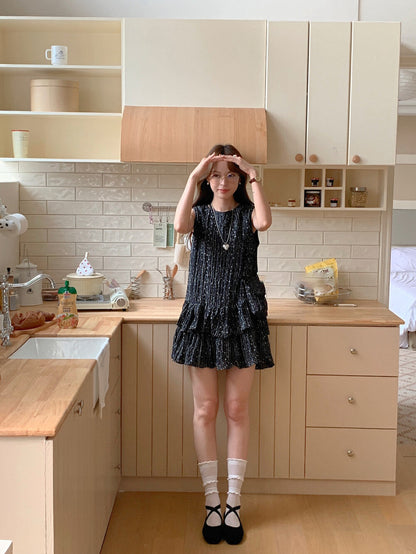 俏皮碎花背心連身裙