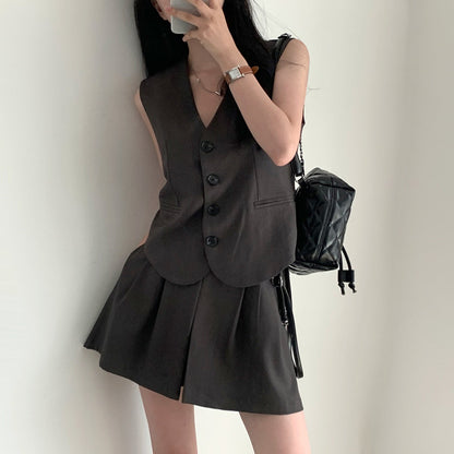Vintage V-neck Vest + High-waisted Pleated Skirt Pants Set