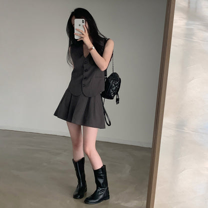 Vintage V-neck Vest + High-waisted Pleated Skirt Pants Set