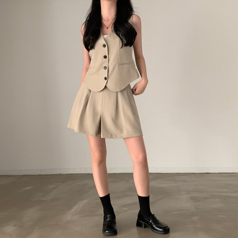 Vintage V-neck Vest + High-waisted Pleated Skirt Pants Set