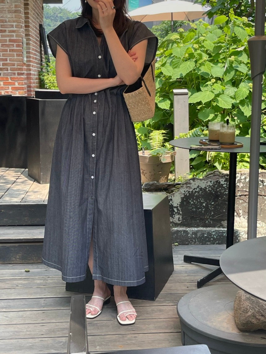 翻領掐腰連身裙