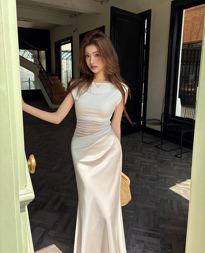 網紗緞面拼接鏤空修身連身裙