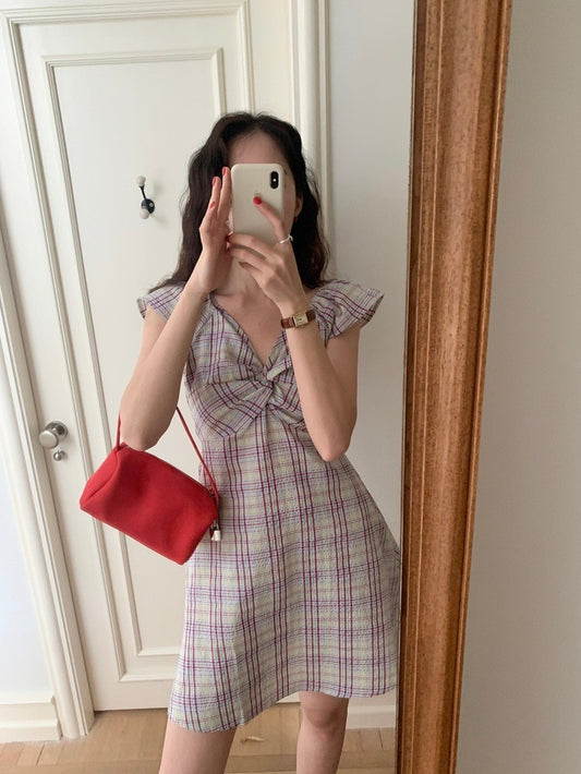 俏皮扭結飛飛袖連身裙