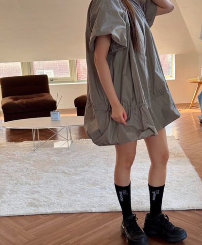 円襟ドローストリングタイバルーンスカート