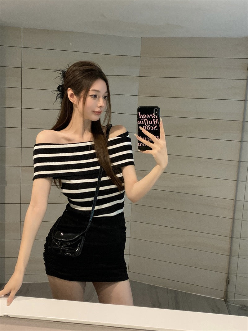 條紋一字肩針織top