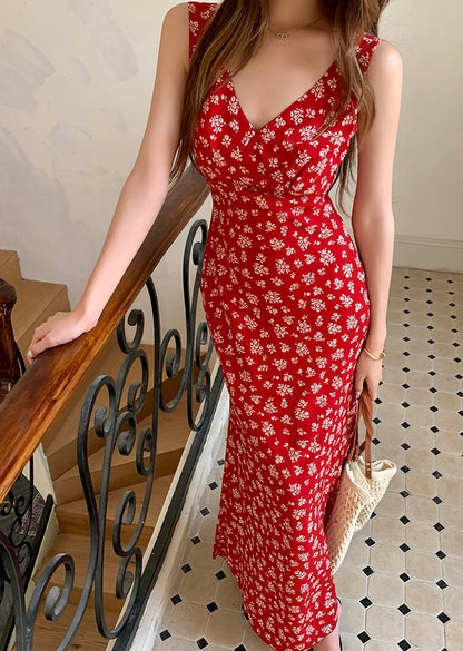 V-neck Floral Print Bodycon Dress with a Cinched Waist