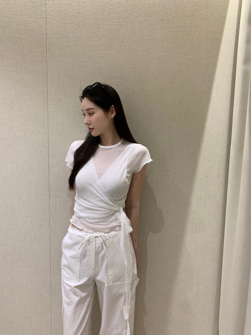 卷邊短袖+背心繫帶兩件套