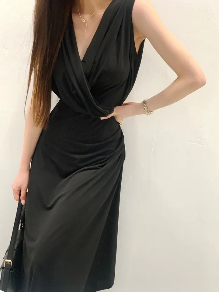 V領褶皺背心連身裙