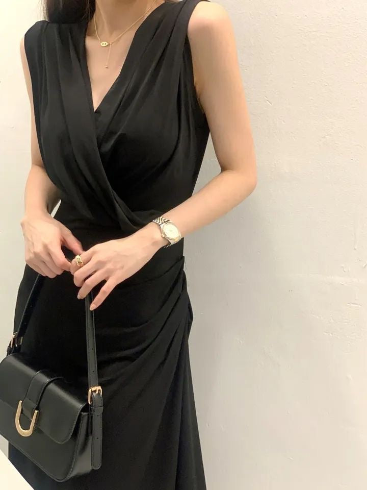 V領褶皺背心連身裙