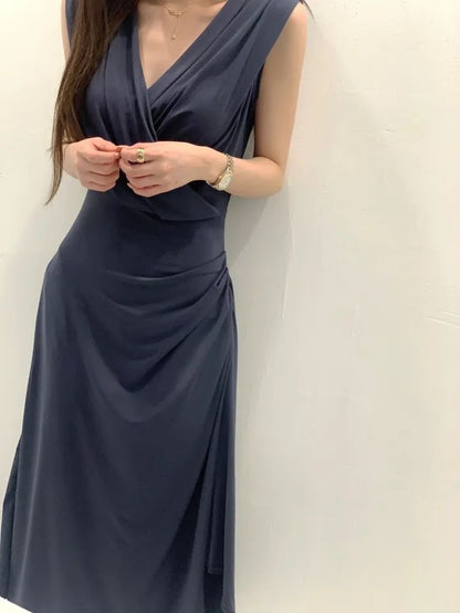 V領褶皺背心連身裙