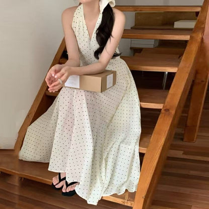 Vネックノースリーブドットワンピース
