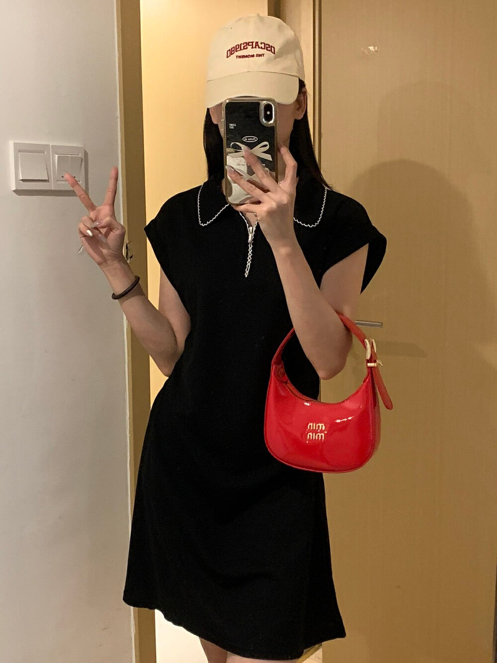 Polo領刺繡收腰連身裙