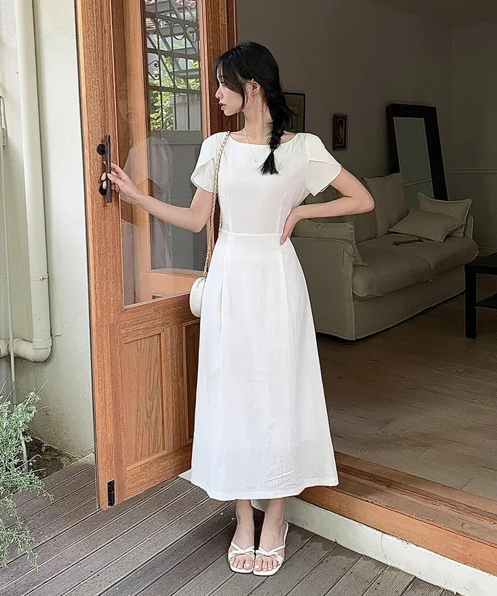 花びら袖リボン付きワンピース