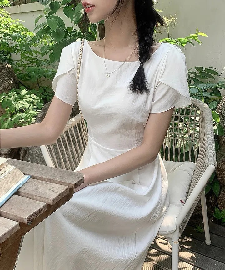 花びら袖リボン付きワンピース