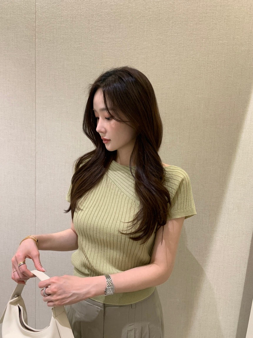 Irregular Pattern Lightweight Knit Top