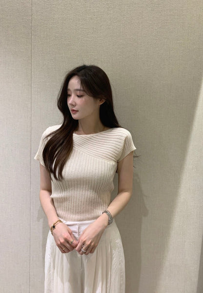 Irregular Pattern Lightweight Knit Top