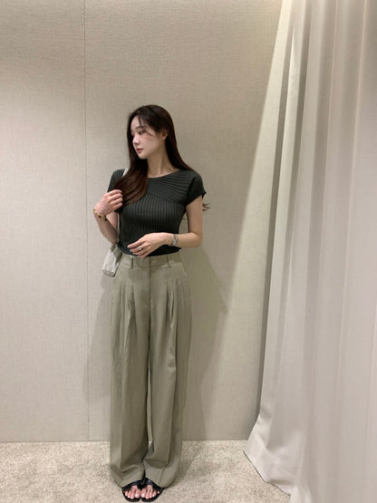 Irregular Pattern Lightweight Knit Top