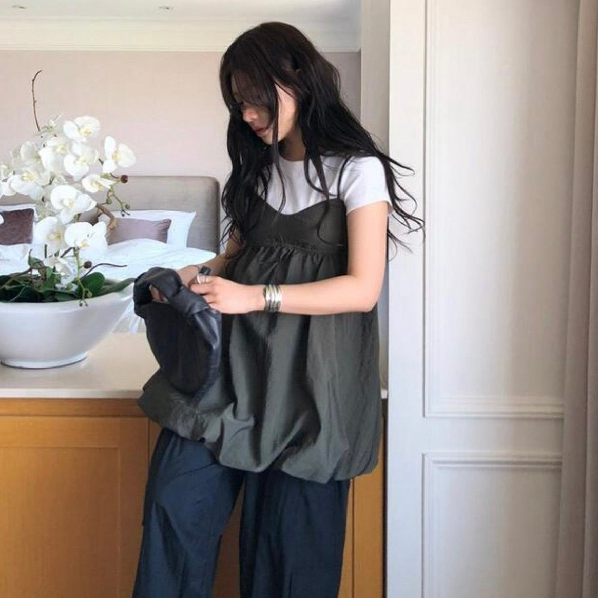 Korean-style puff sleeve suspender mini dress