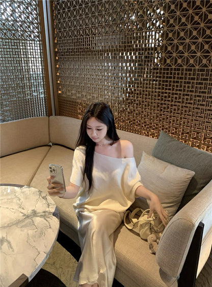 Loose Off-Shoulder Batwing Sleeve Top