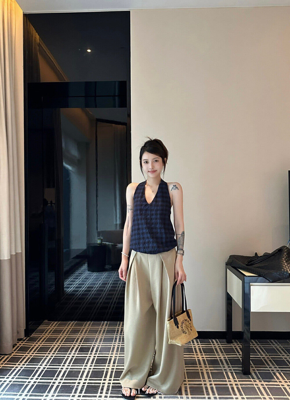 Halter Neck Plaid Tie-Back Backless Tank Top