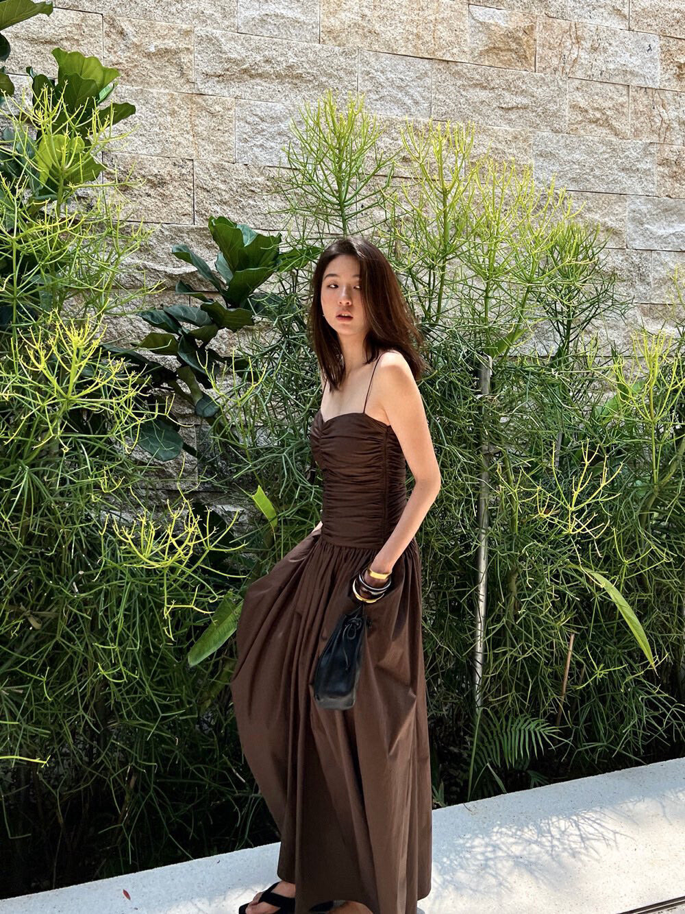 ギャザー入りハイウエストスリムキャミソールワンピース