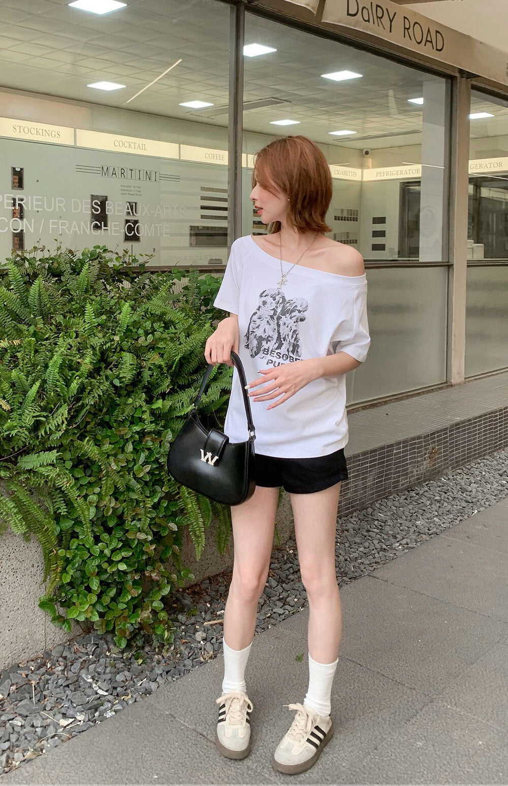 復古狗狗印花斜肩短袖