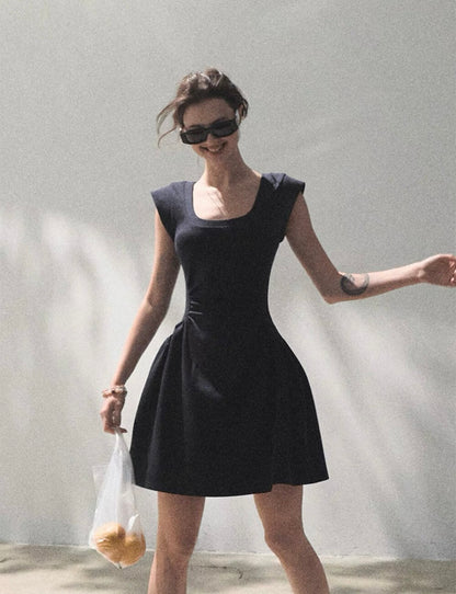 U領修身A字連身裙